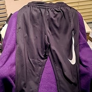 NIKE ** Men's sml Black joggers